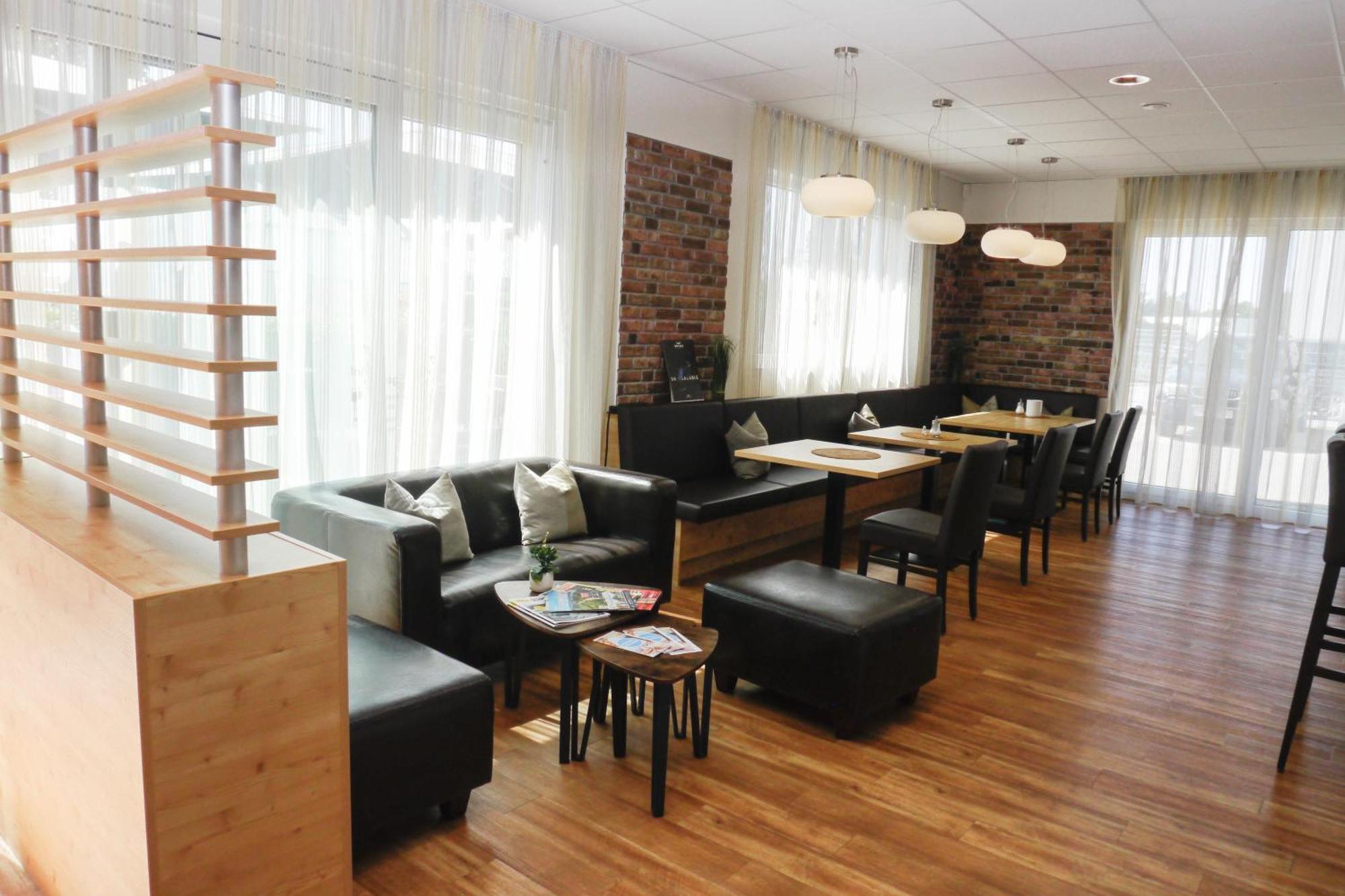 Plus Punkt Private Spa 韦因加尔滕 外观 照片